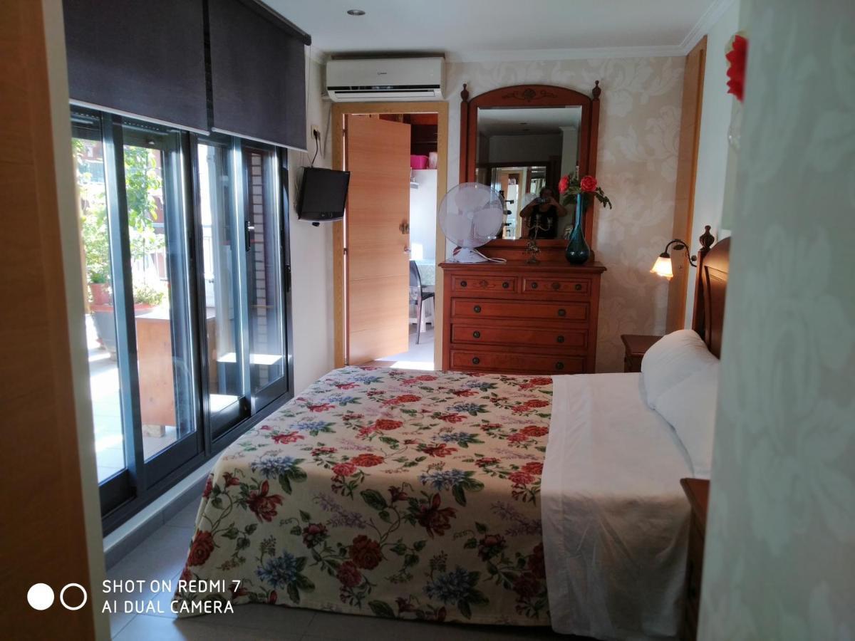 Habitacion Familiar En Un Atico Con Gran Terraza Y,Cocina ,En La Playa บูร์เรียนา ภายนอก รูปภาพ