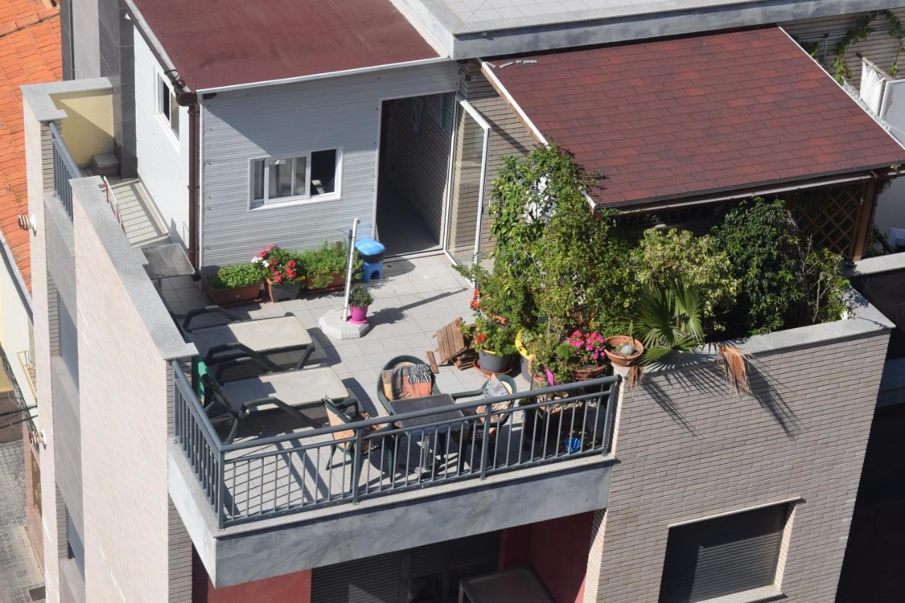 Habitacion Familiar En Un Atico Con Gran Terraza Y,Cocina ,En La Playa บูร์เรียนา ภายนอก รูปภาพ