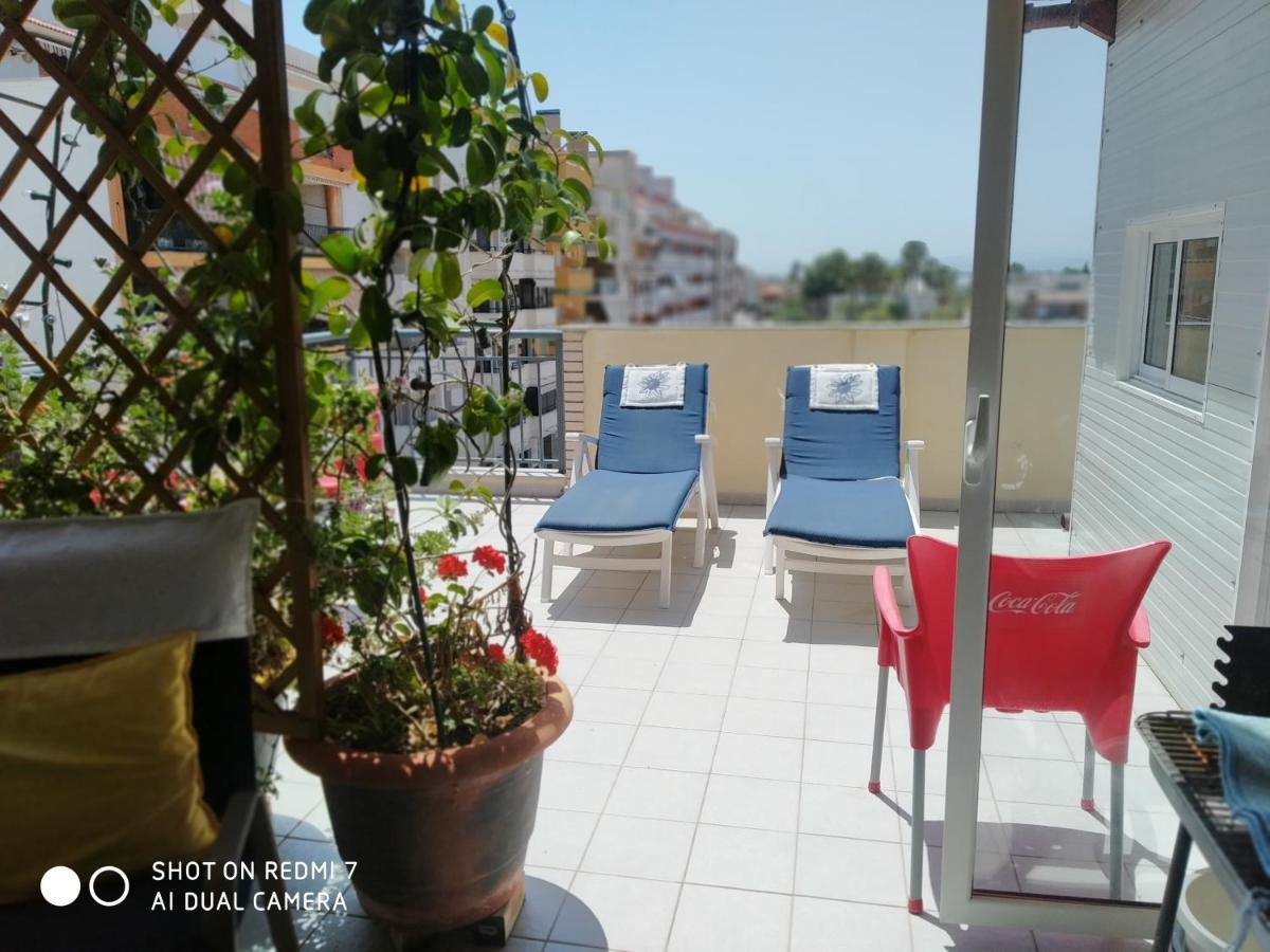 Habitacion Familiar En Un Atico Con Gran Terraza Y,Cocina ,En La Playa บูร์เรียนา ภายนอก รูปภาพ