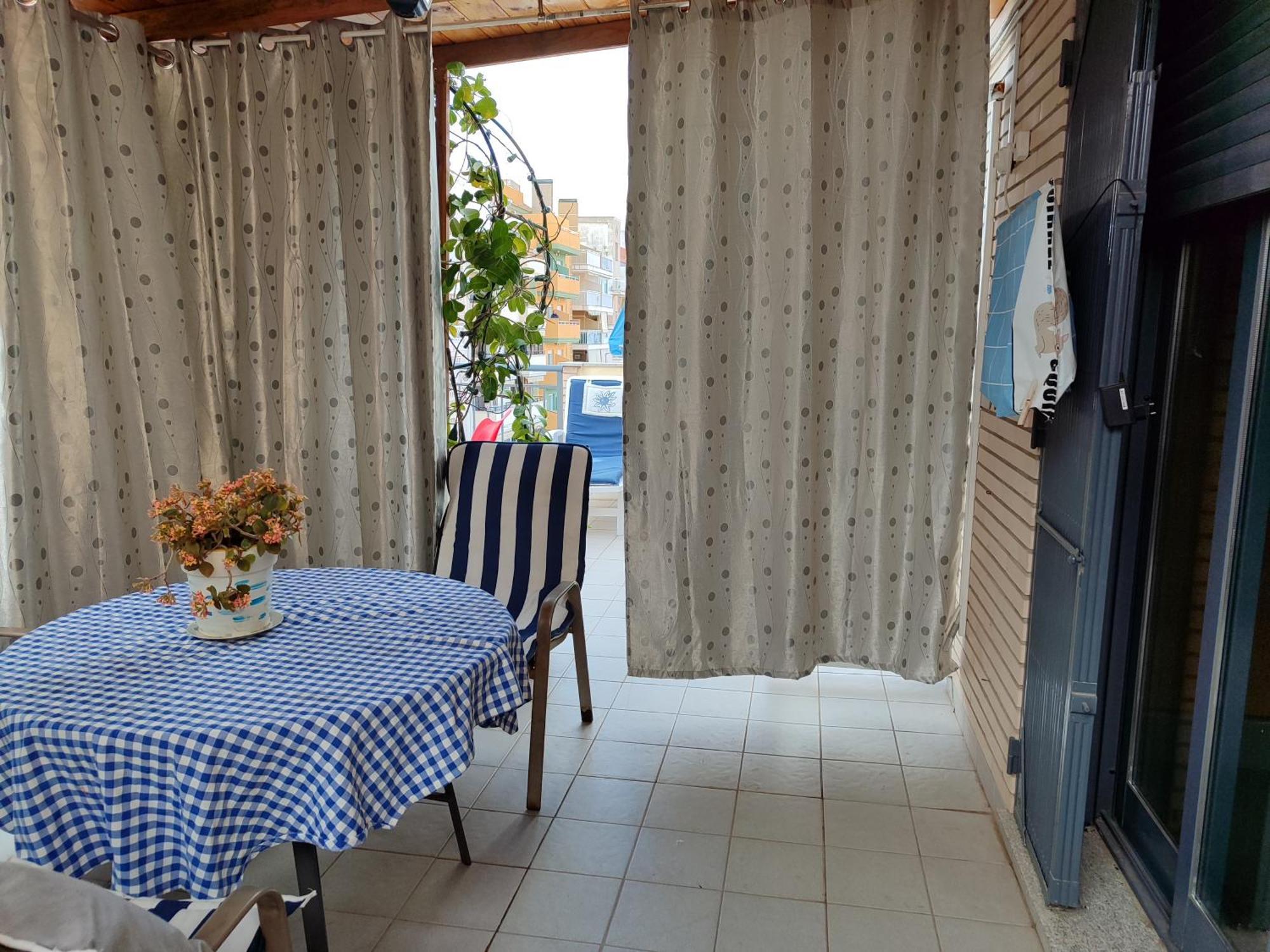 Habitacion Familiar En Un Atico Con Gran Terraza Y,Cocina ,En La Playa บูร์เรียนา ภายนอก รูปภาพ