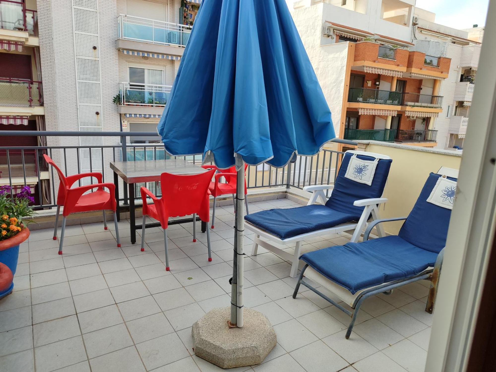Habitacion Familiar En Un Atico Con Gran Terraza Y,Cocina ,En La Playa บูร์เรียนา ภายนอก รูปภาพ